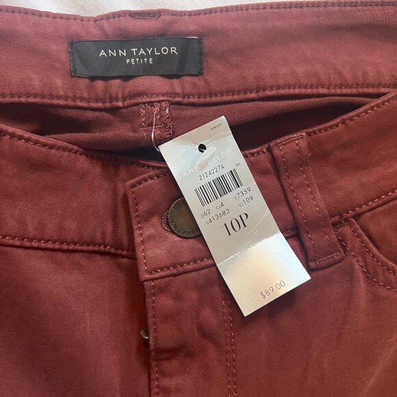 NWT Red Ann Taylor Denim, The Skinny leg Curvy fit, 10 Petite - Picture 4 of 5